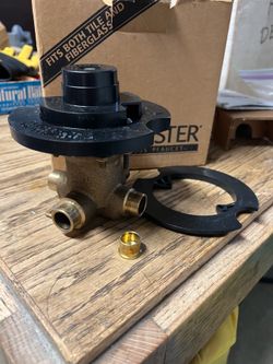 Pfister 0X8-010A pressure balancing valve