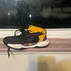 Has Get Grip And It’s Basketball Shoes