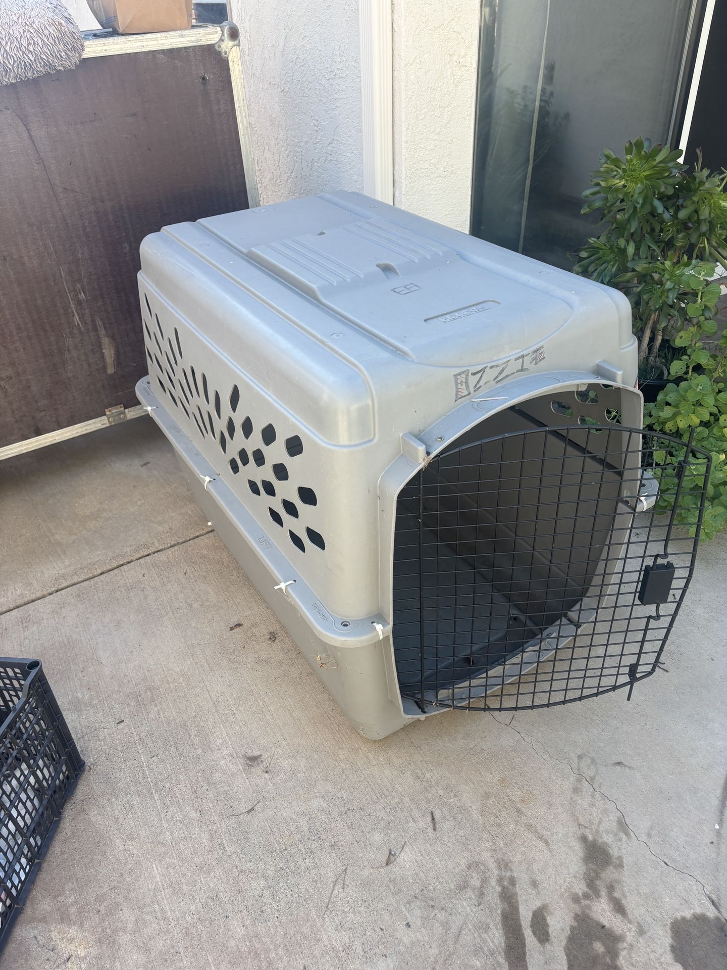 XL Dog Crate