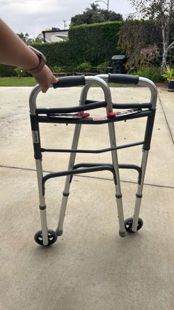 Like New Walker
