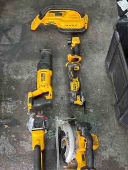 DeWalt 20V Cordless Power Tool Lot