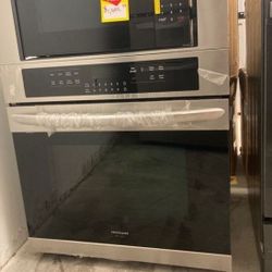 Frigidaire Oven/Microwave Combo FgMCuf 1ETV