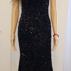 Elegant & Beautiful Sparkly Prom/Gala/Night-Out Dress
