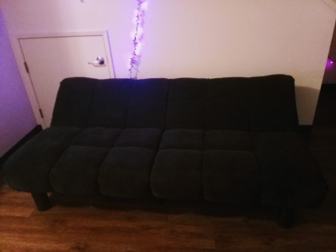 Black Futon, Comfortable New Cond.