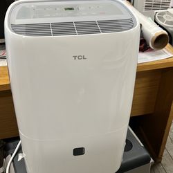 New 50 pints TCL Dehumidifier For Up To 2,500 Sq.ft Area 
