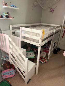 Kids loft bed