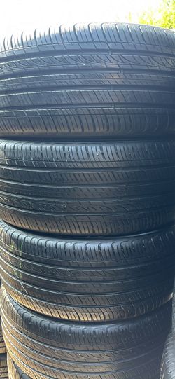 Set Of Tires (4) 225-45-17 Kumho