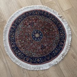 Vintage Medallion Rug 44”