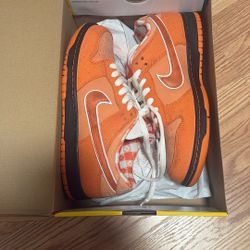 Nike SB Dunk Low Orange Lobster