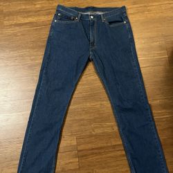 Levi’s 513 Slim Straight Leg 