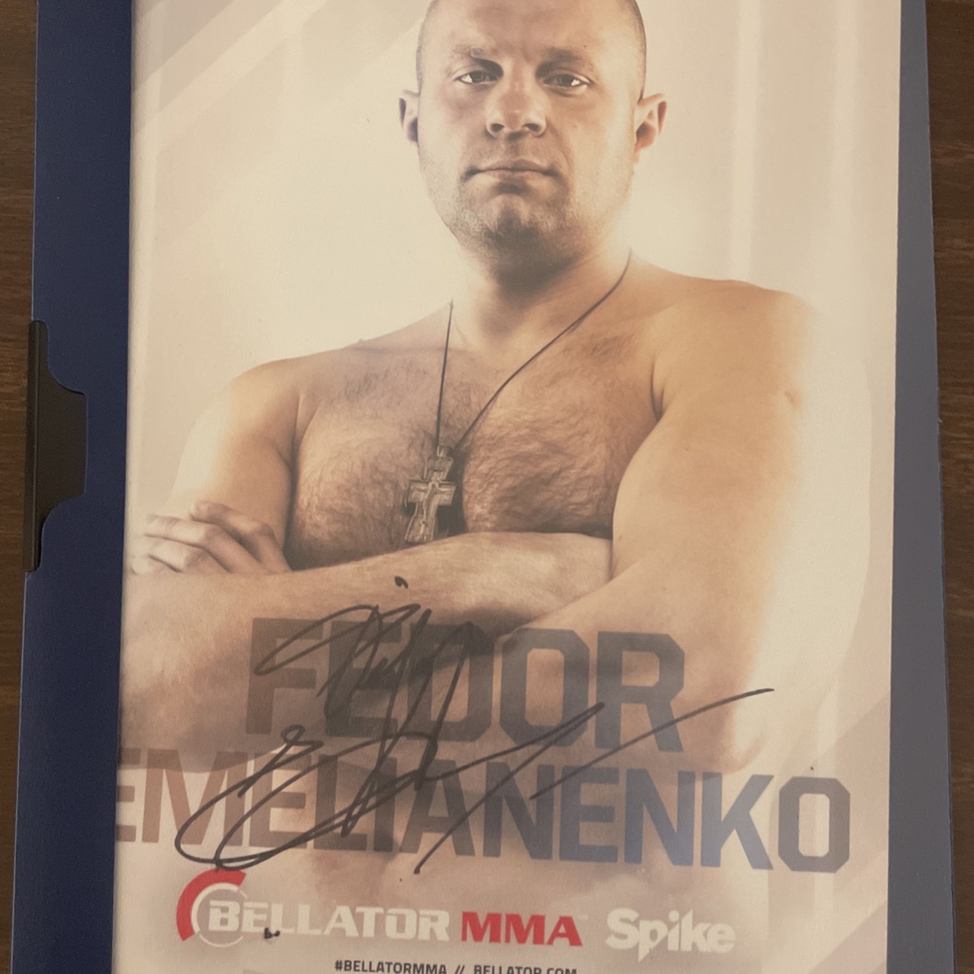 Autographed photos-MMA