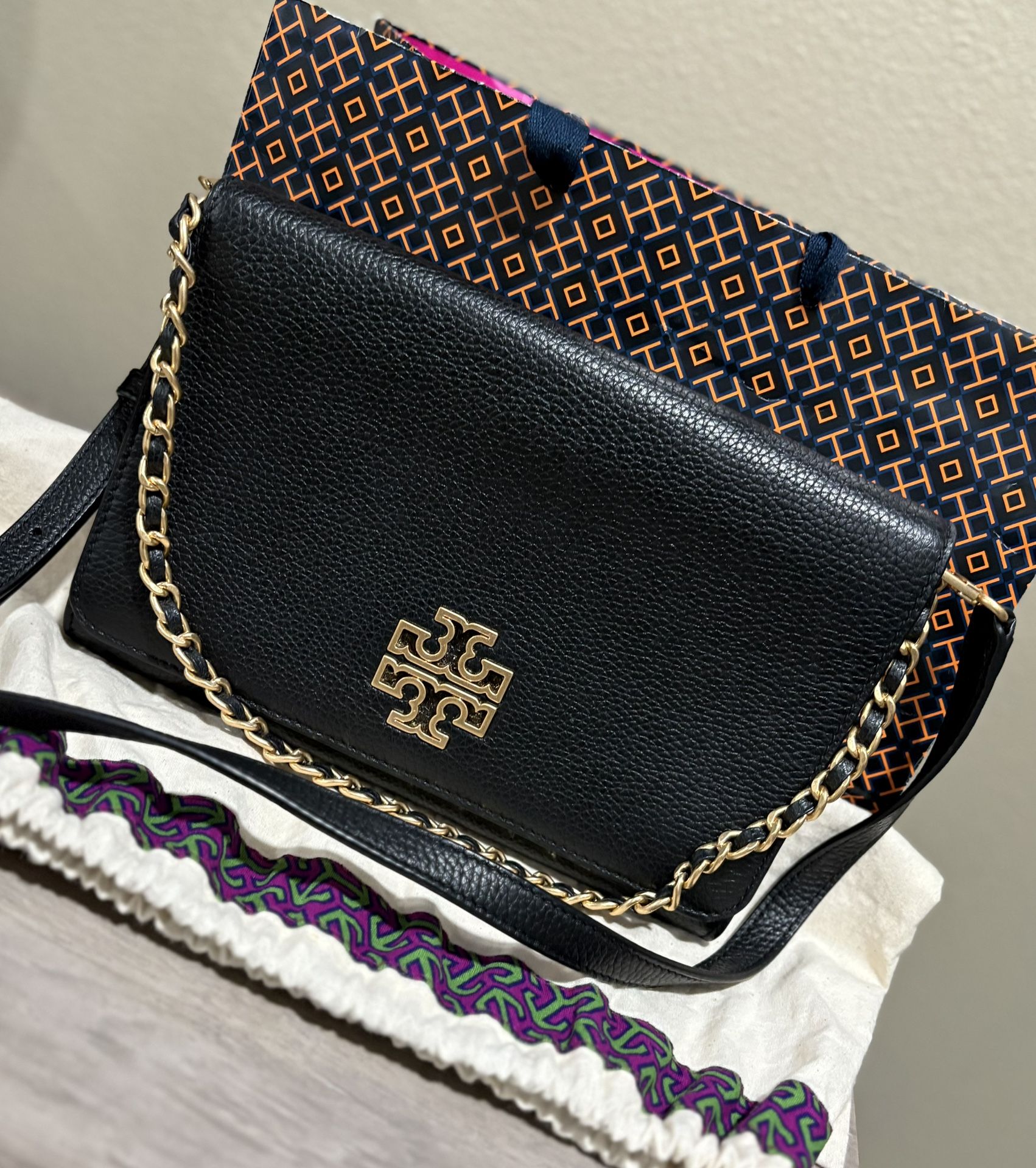 Tory Burch Handbag $140 Medium Size