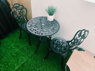 Black Cast Iron Bistro Table and Chair Set