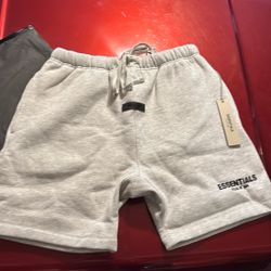 Essential Shorts 