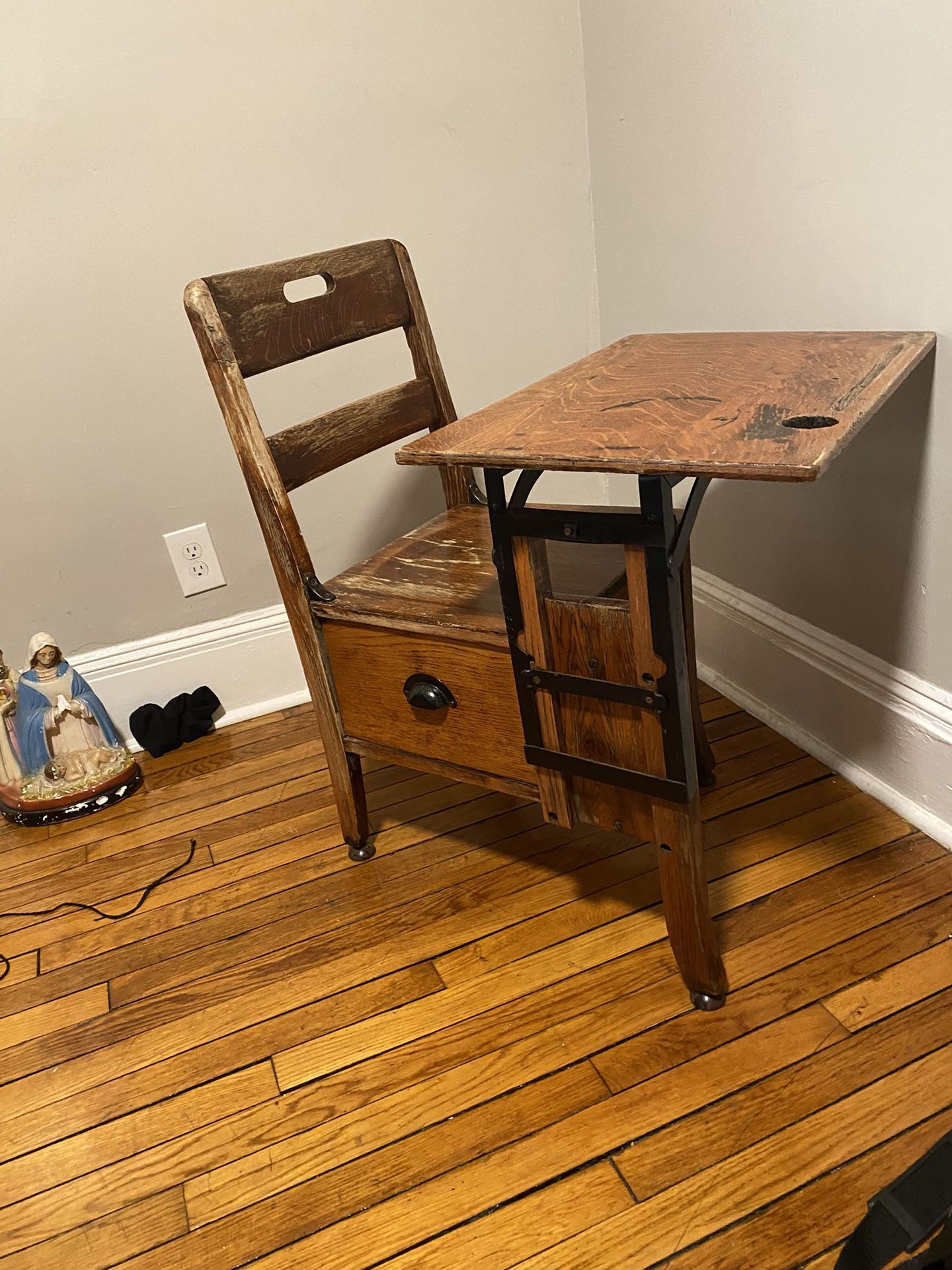 Antique School Desk With Draw