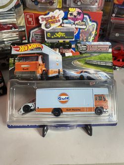 Porsche Gulf Team Transport