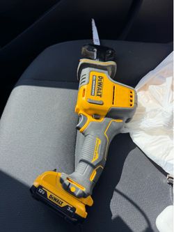 Dewalt saw