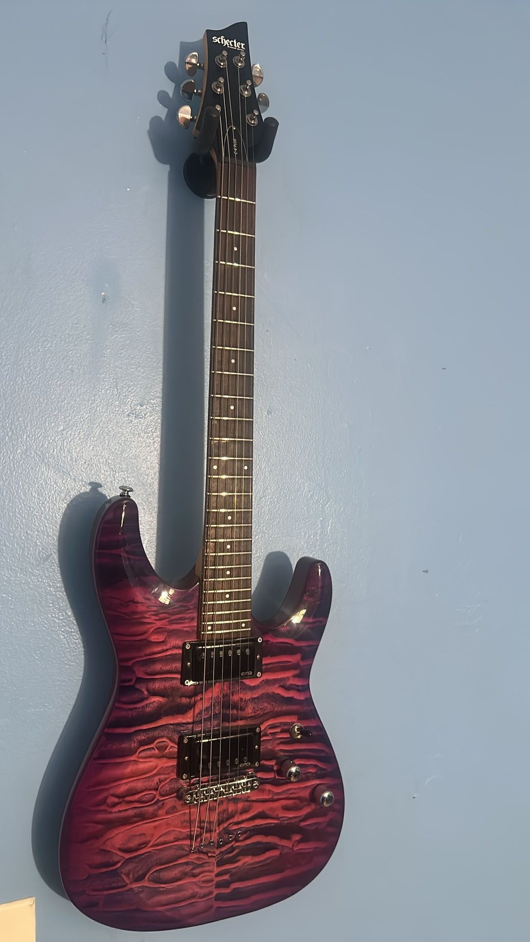 Schecter C6 Plus EMG pickups