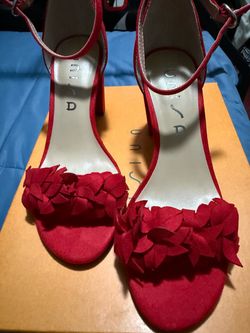 Unisa Red Suede Block Heel Ankle Strap Sandals 7