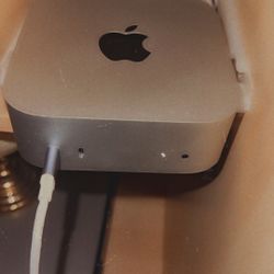 iMac Mini With Monitor 