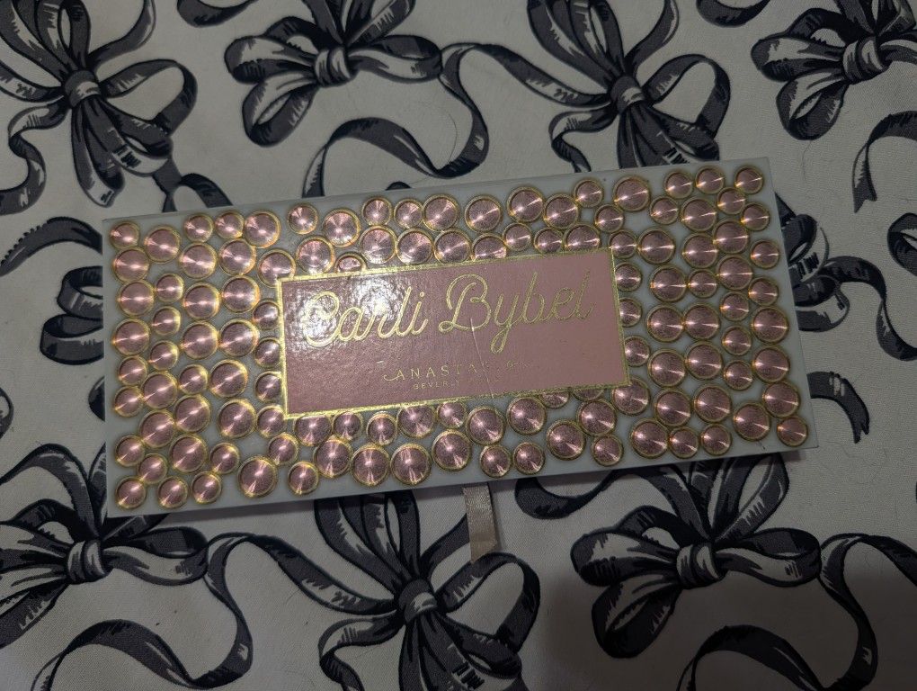 ANASTASIA BEVERLY HILLS CARLI BYBEL PALETTE