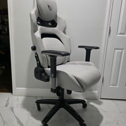 DPS PRO Bravent Elite Gaming Chair – Upgraded Wheels – Unboxed/Assembled/Unused