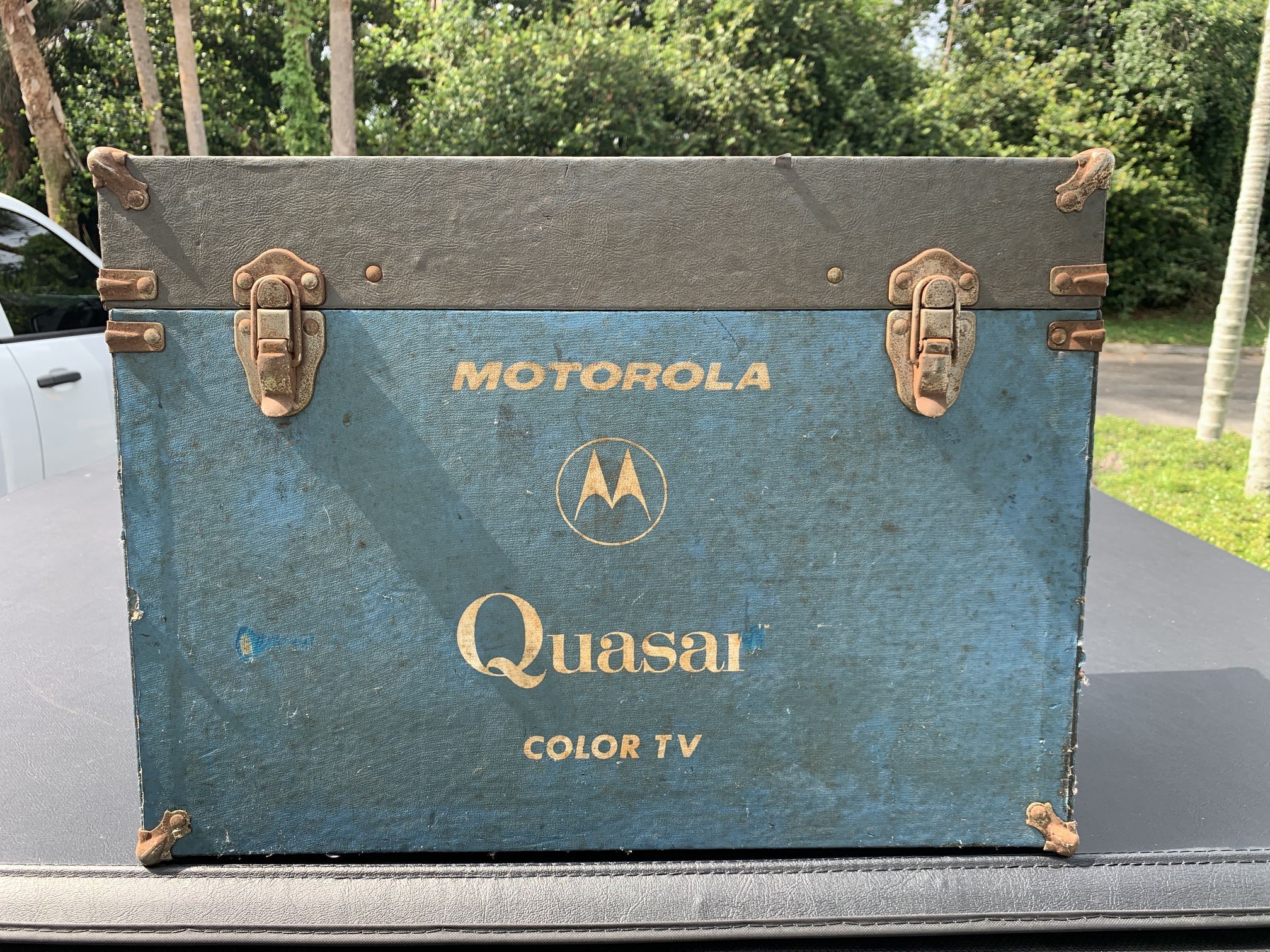 Vintage Motorola Quasar Color TV Repairman Case