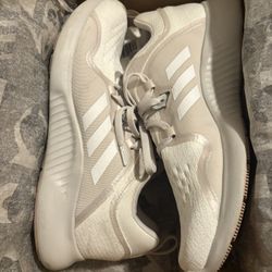 ADIDAS EDGEBOUNCE