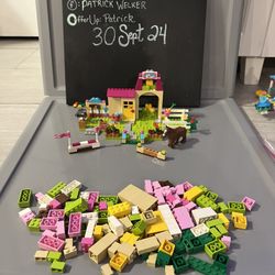 10674 LEGO Juniors Girl Pony Farm