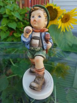 Vintage GOEBEL West Germany " The Run A way " #327 from 1972