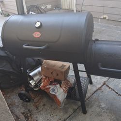 BBQ Grill An Smoker