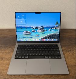 14" MacBook Pro M1 Pro 8 Core*32GB RAM*512GB SSD