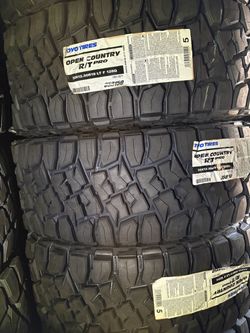 35x12.50R18 Toyo open country R/T pro