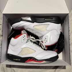 Jordan 5 Fire Red Silver Tongue Men’s Size 13