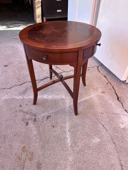 Bombay Small table