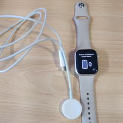 Apple Watch Series 8 Starlight 41mm Wi-Fi GPS in like new condition. Comes with Charger.