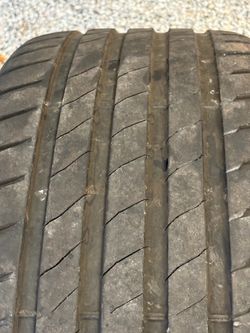 Free Four (4) Bridgestone Potenza Sport - 255/40R/20 101Y