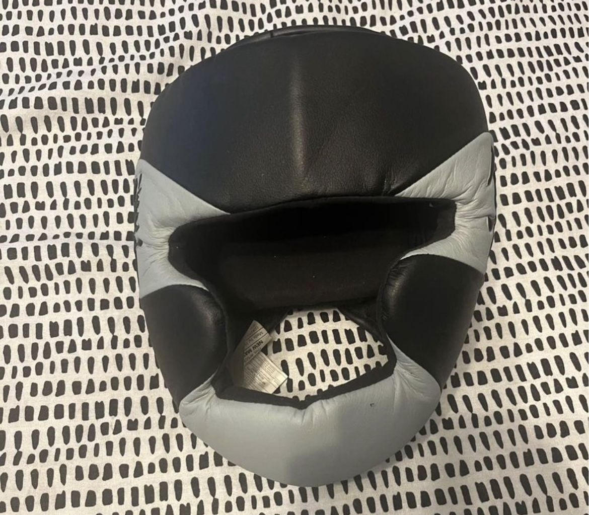 Hayabusa MMA/ Boxing Head Gear One Size Fits All