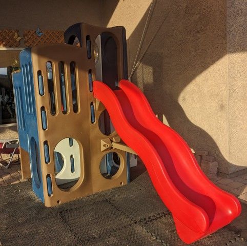 Little Tikes Playground - Slide and Climber