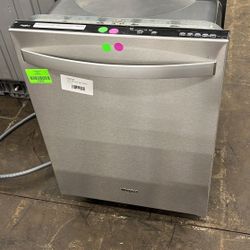 Whirlpool WDT730PAHZ 24  Built-In Dishwasher LUI6