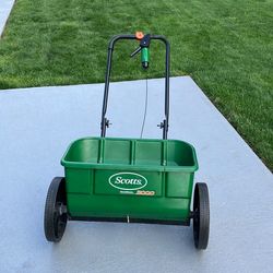 SCOTTS ACCU-GREEN 3000 DROP SPREAD works great 👍 like new