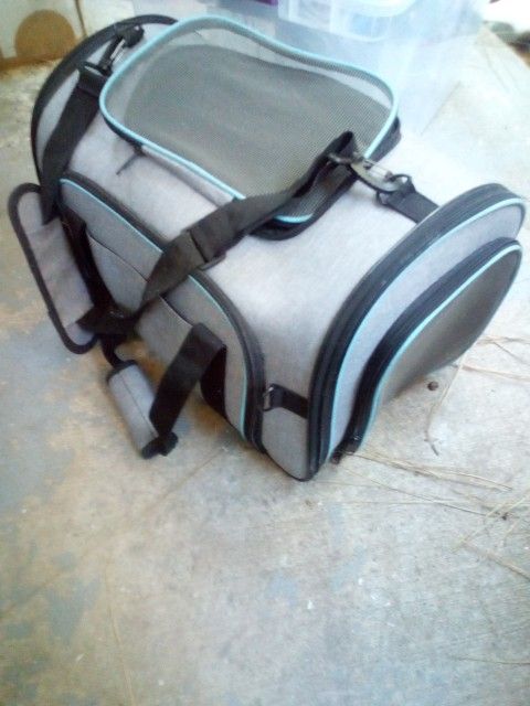 Silvton Pet Carrier