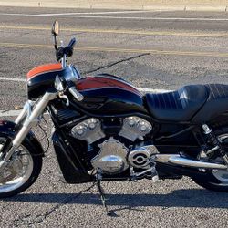 2006 Harley-Davidson Street Rod VRSCR