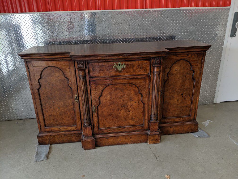 Antique (19th c.) English Console / Dresser, excellent condition. Must sell today!