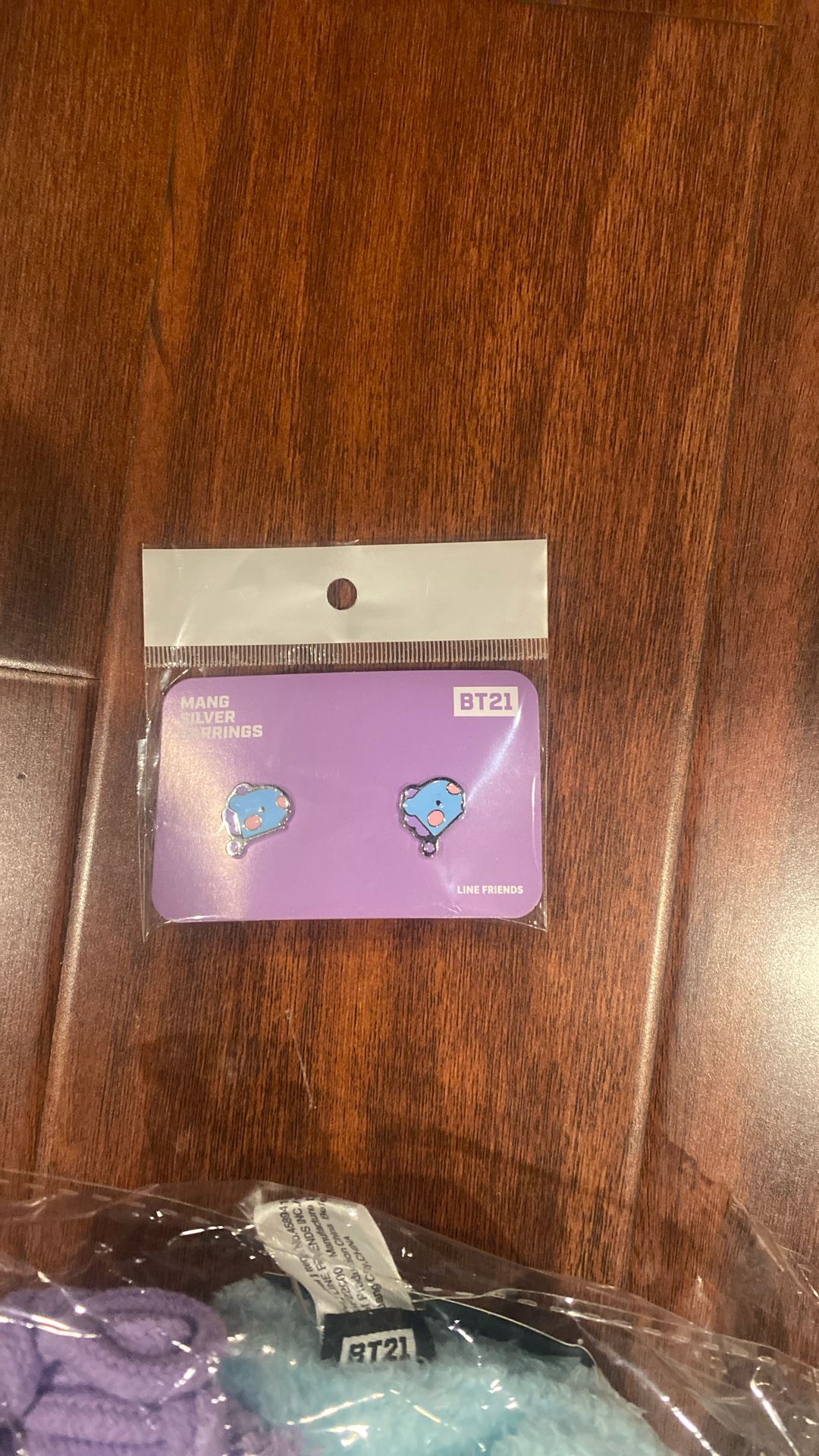 Earrings BT21