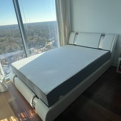 Modern Upholstered Bed Frame + Mattress Set – Like New (Full Size)