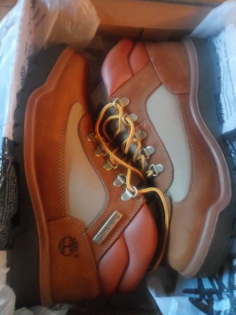 Brand new timberland field boots