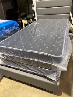 Twin bed with mattress for 199