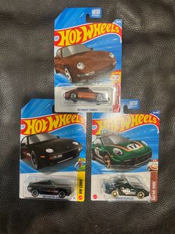 Hot Wheels Porsche 3 car lot