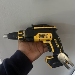 DEWALT XR 20V MAX Lithium-Ion Cordless Brushless Screw Gun (Tool Only)